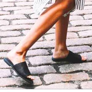 Frye Carson Slide Sandal Women’s Size 10.